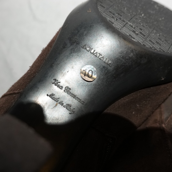 AQUATALIA Dark Brown Suede Block-Heeled Ankle Boots, size 10 - Picture 6 of 8